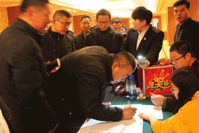 大连永利集团官网木匠答谢宴现场