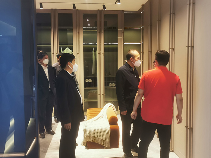 旅行永利集团官网家居生产车间